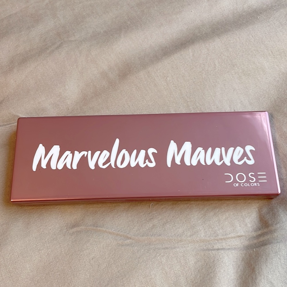 Marvelous Mauves Eyeshadow Palette